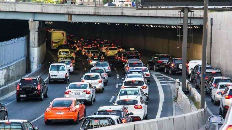 ¿Cómo te puede beneficiar? | 2025 cerró con récord: más de 4,1 millones de pólizas de auto en Chile
